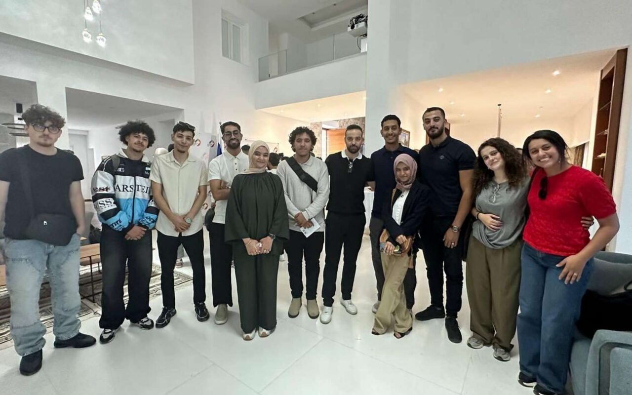 السفارة الروسية تحتفي بالشباب الجزائريين المشاركين في المهرجان الدولي للشباب بروسيا