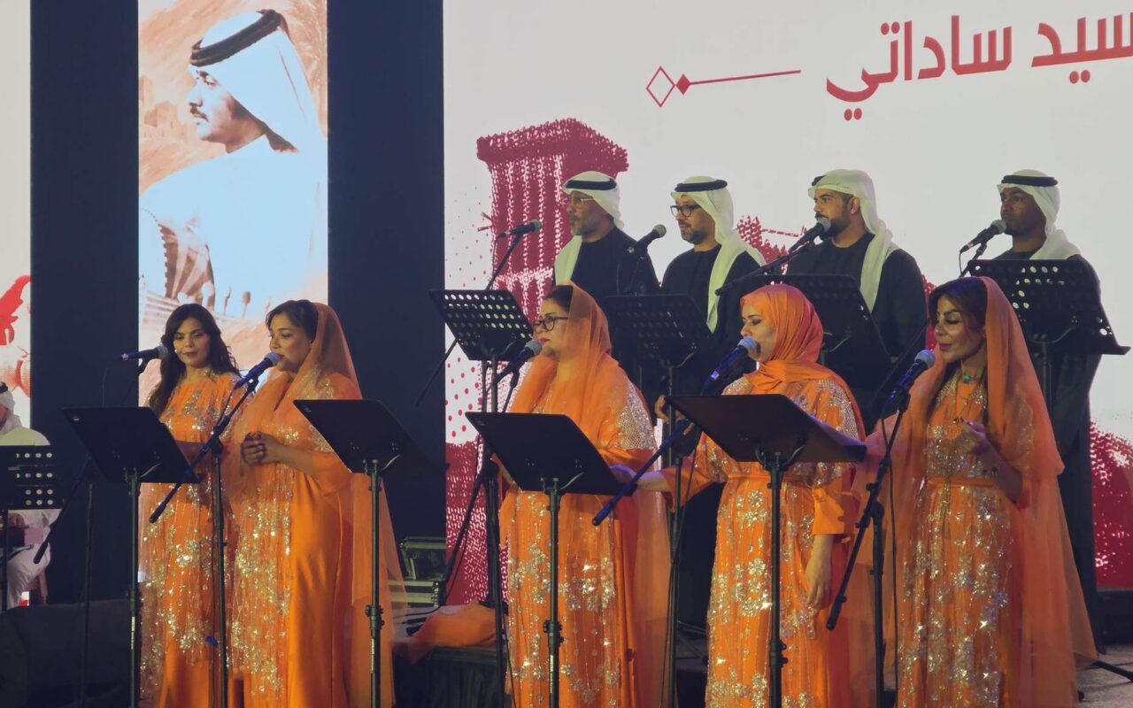عدسة “سبوتنيك” ترصد كواليس الأمسية الأولى “لكورال الوطن” الإماراتي في عجمان