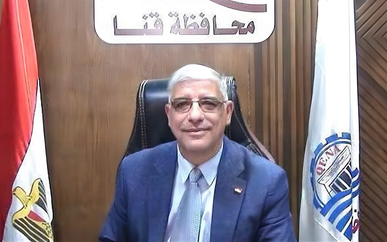 في يومه العالمي، مدير التعليم بقنا: المعلم شريك أساسي في بناء الوعي وصناعة المستقبل