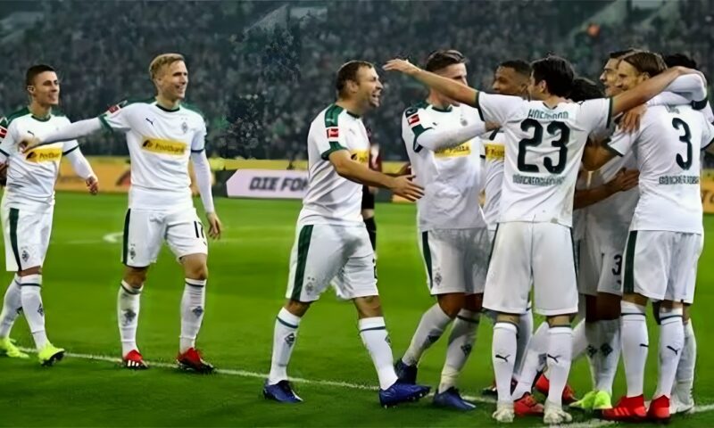الدوري الألماني، مونشنجلادباخ يحقق فوزه الأول بثلاثية مثيرة أمام شتوتجارت