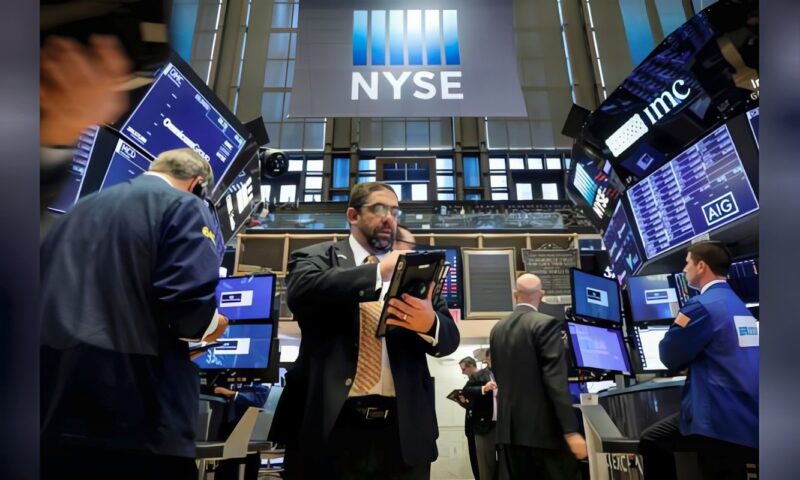 الأسهم الأمريكية تتراجع والنفط يقفز 3% مع تصاعد التوترات مع إيران