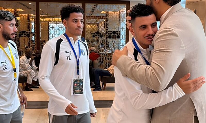 بيراميدز يتحرك إلى ملعب مواجهة المريخ بنتيو.. وممدوح عيد يحفز اللاعبين للفوز (صور)