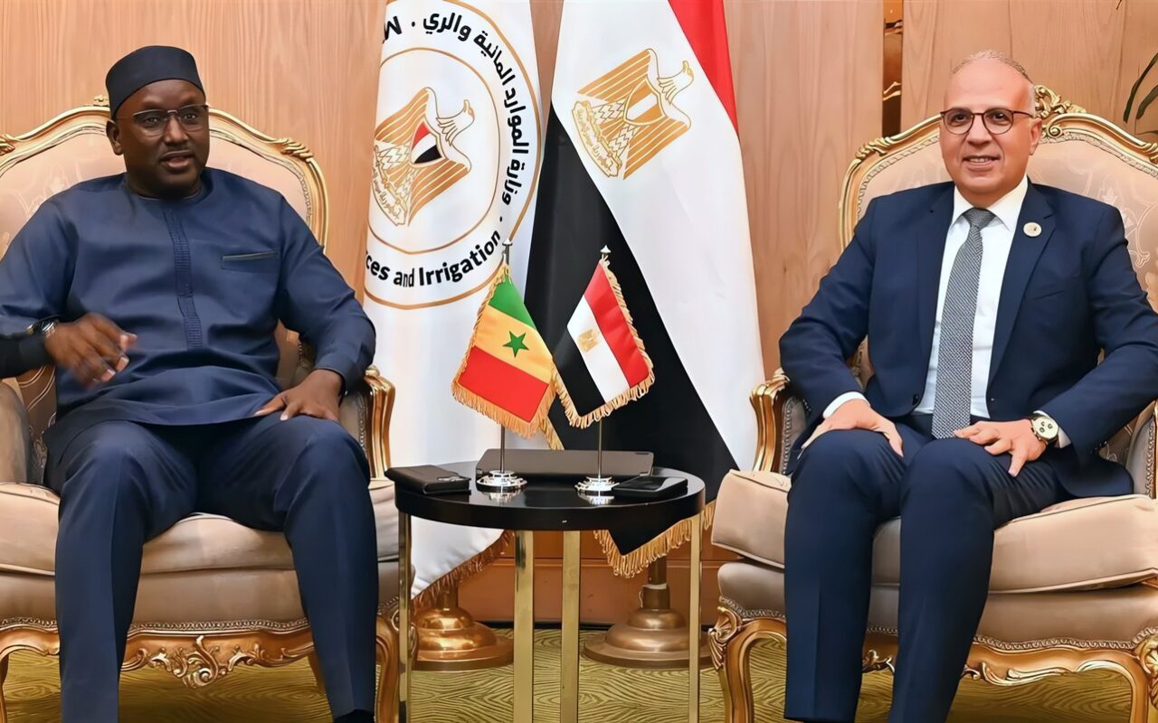 قبل انطلاق فعاليات أسبوع القاهرة للمياه، وزير الري يبحث مع نظيره السنغالي تعزيز التنسيق في قضايا المياه الأفريقية