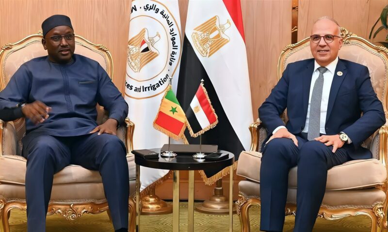 قبل انطلاق فعاليات أسبوع القاهرة للمياه، وزير الري يبحث مع نظيره السنغالي تعزيز التنسيق في قضايا المياه الأفريقية