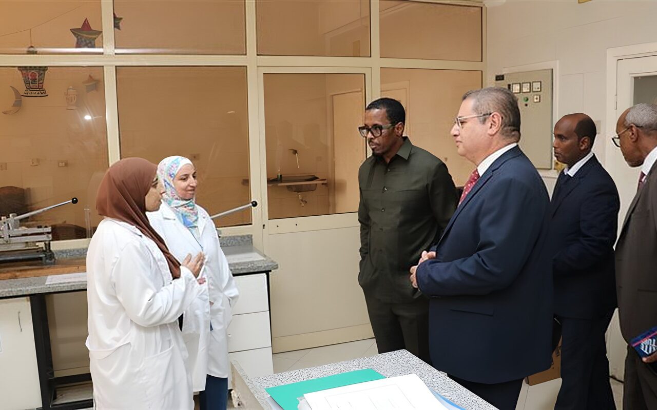 رئيس “المواصفات والجودة” يبحث مع وزير التجارة الجيبوتي تعزيز التعاون المشترك