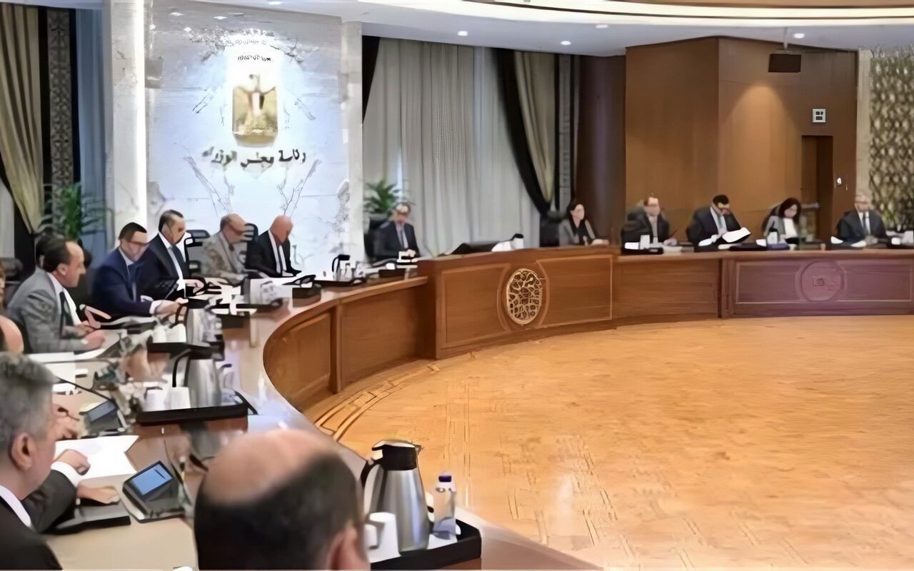 رئيس الوزراء يترأس اجتماع اللجنة العليا لشئون المشاركة