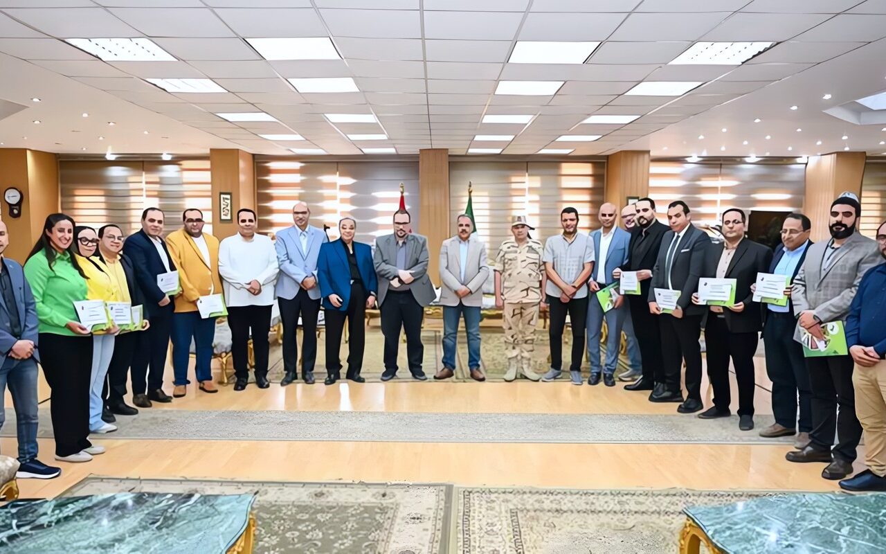 محافظ الشرقية يكرم المستشفيات المتميزة بعد إنجاز 1383 عملية جراحية في اليوم الطبي