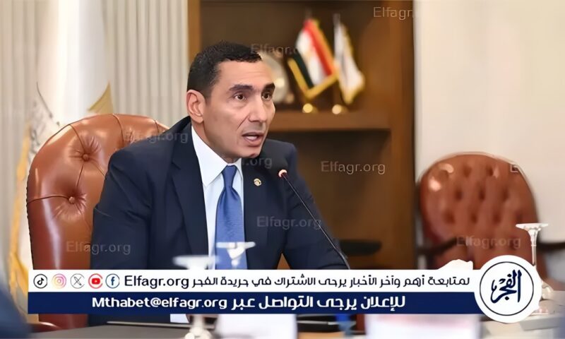 وزير الشباب والرياضة يعزي أسرتي لاعبتي أسيوط ويوجه بصرف إعانة عاجلة ويطمئن على المصابين