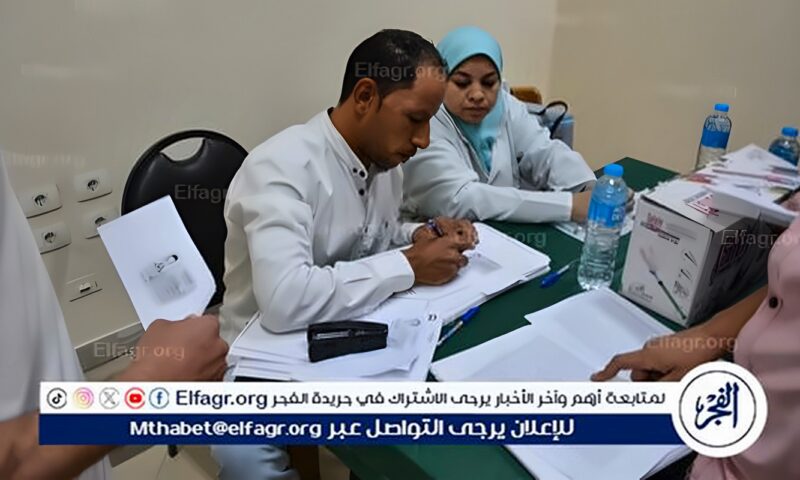 جامعة أسيوط الأهلية تبدأ تطعيم طلاب كلية طب الفم والأسنان ضد فيروس B