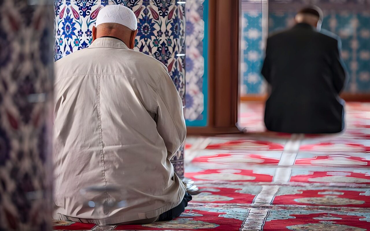 متى ينتهي وقت صلاة الضحى؟.. دار الإفتاء توضح موعدها وعدد ركعاتها وفضلها