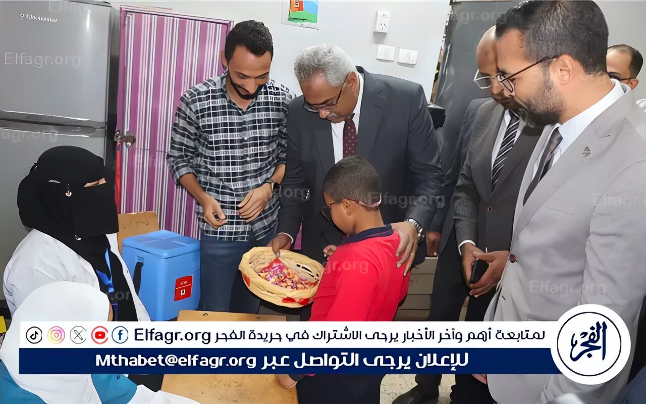 نائب محافظ سوهاج يتابع انطلاق حملة التطعيم ضد الحصبة والحصبة الألمانية