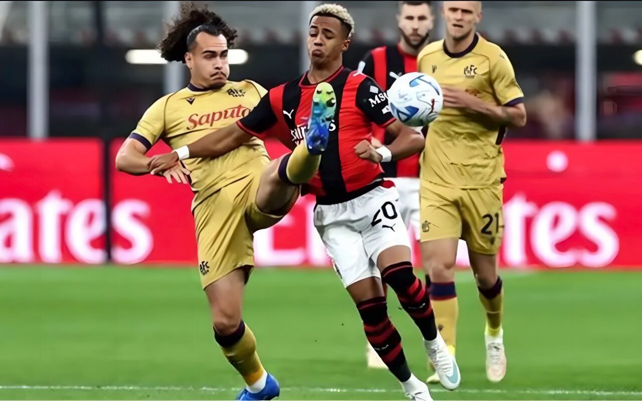 «هاتريك» مبانجولا يقود بولونيا للفوز على ميلان برباعية في الدوري الإيطالي