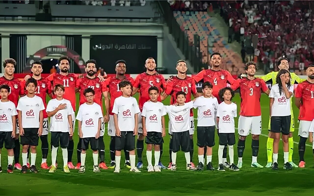 غياب شبه تام للجماهير المصرية قبل مواجهة جنوب أفريقيا (فيديو)