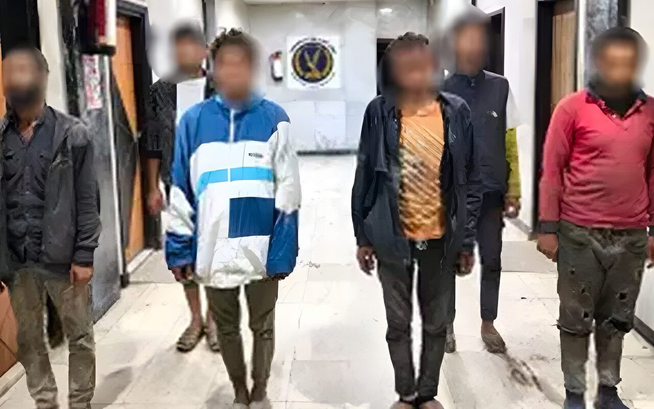 الداخلية تضبط 8 متهمين باستغلال 16 طفلًا في التسول وبيع السلع بإلحاح بالجيزة