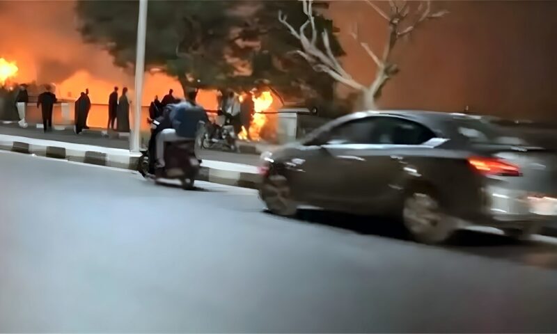 بدون إصابات، قوات الحماية المدنية بقنا تخمد حريقا شب في مقهى