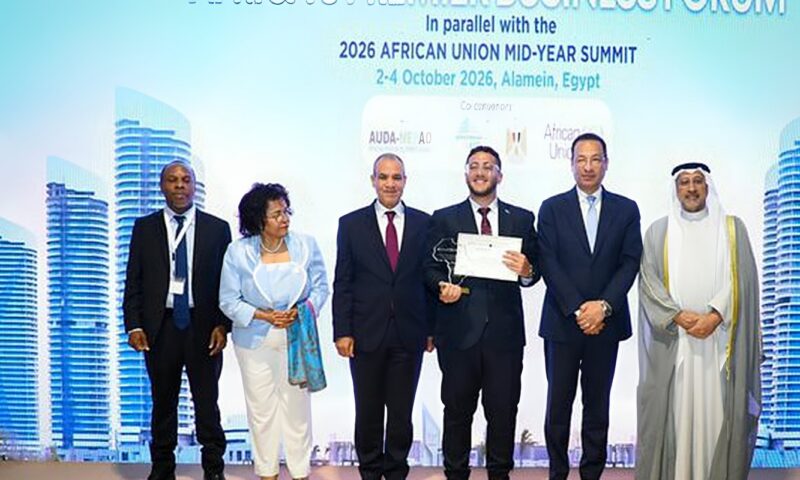 وزيرا الخارجية والاتصالات يشهدان ختام النسخة الثالثة من المسابقة الرئاسية الأفريقية للشباب في الذكاء الاصطناعي والروبوتات ويكرمان الفائزين