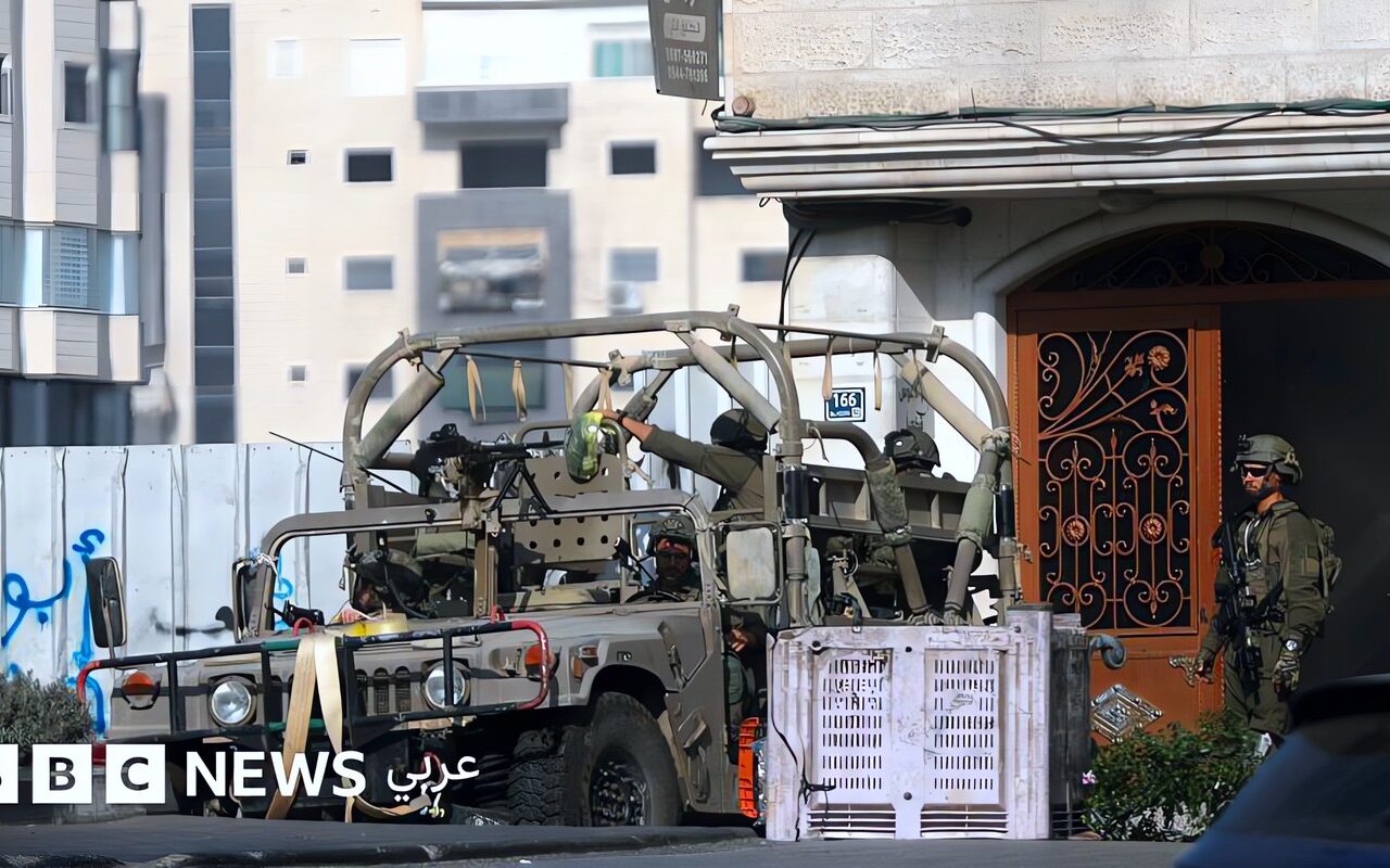 الضفة الغربية: كيف يؤثر التصعيد الجاري في حياة الفلسطينيين؟