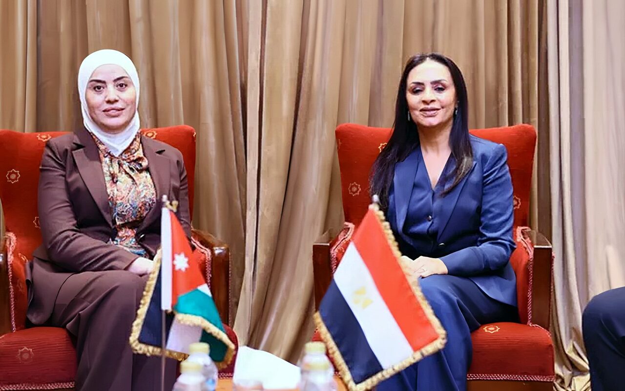 وزيرة التضامن الاجتماعي تلتقي نظيرتها الأردنية لبحث تعزيز التعاون في مجالات العمل الاجتماعي العربي المشترك