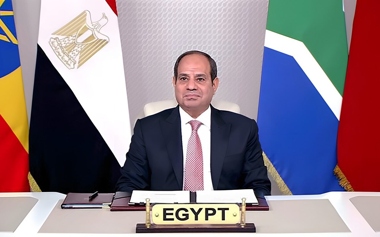 السيسي: نتطلع إلى الاستفادة من الخبرات والتكنولوجيا الكورية في بناء السفن والطاقة النظيفة