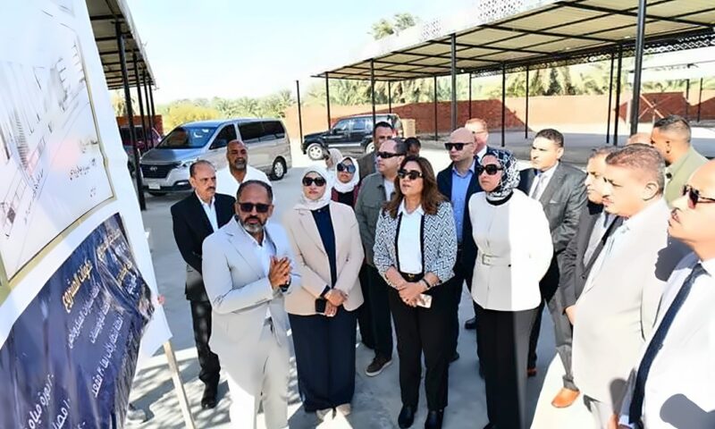 بتكلفة 30 مليون جنيه، تطوير الموقف الإقليمي بالخارجة في الوادي الجديد (فيديو)