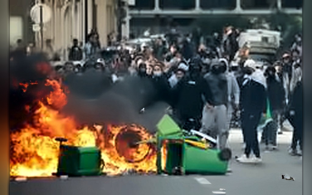الغاز المسيل للدموع في باريس ومرسيليا مع اتساع الاحتجاجات الطلابية في فرنسا