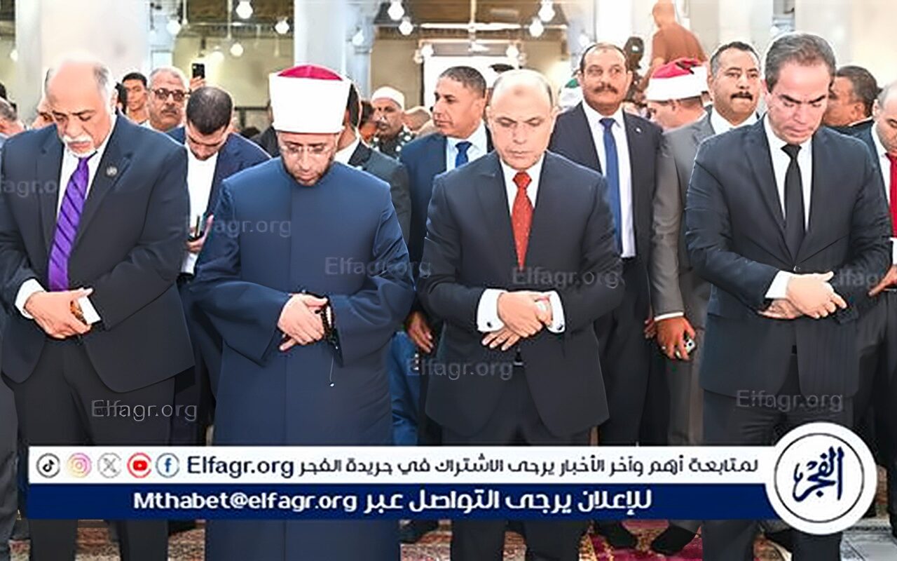 وزير الأوقاف ومحافظ الغربية يؤدون صلاة الجمعة احتفالًا بالعيد القومي الـ228 للمحافظة