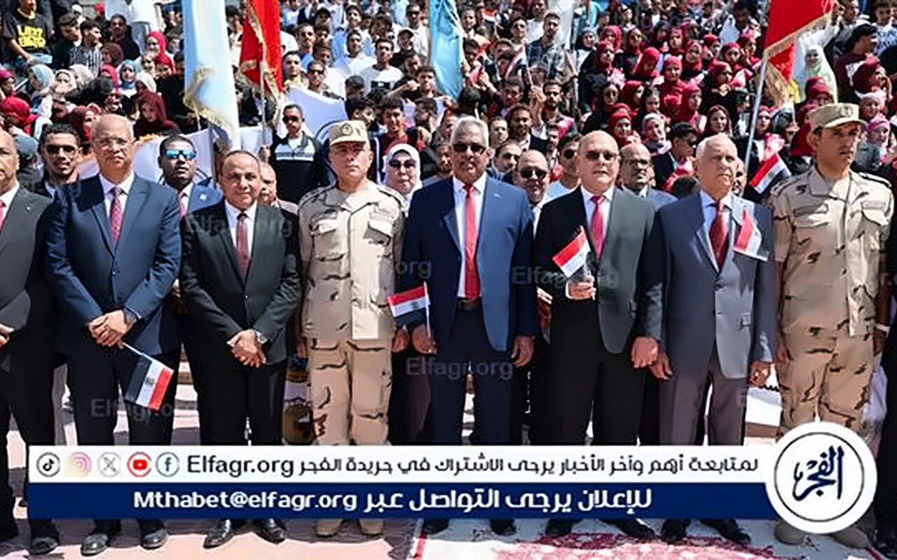 نائب محافظ سوهاج يشارك في «مسيرة النصر» بجامعة سوهاج