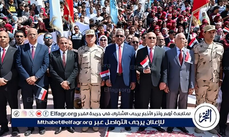 نائب محافظ سوهاج يشارك في «مسيرة النصر» بجامعة سوهاج