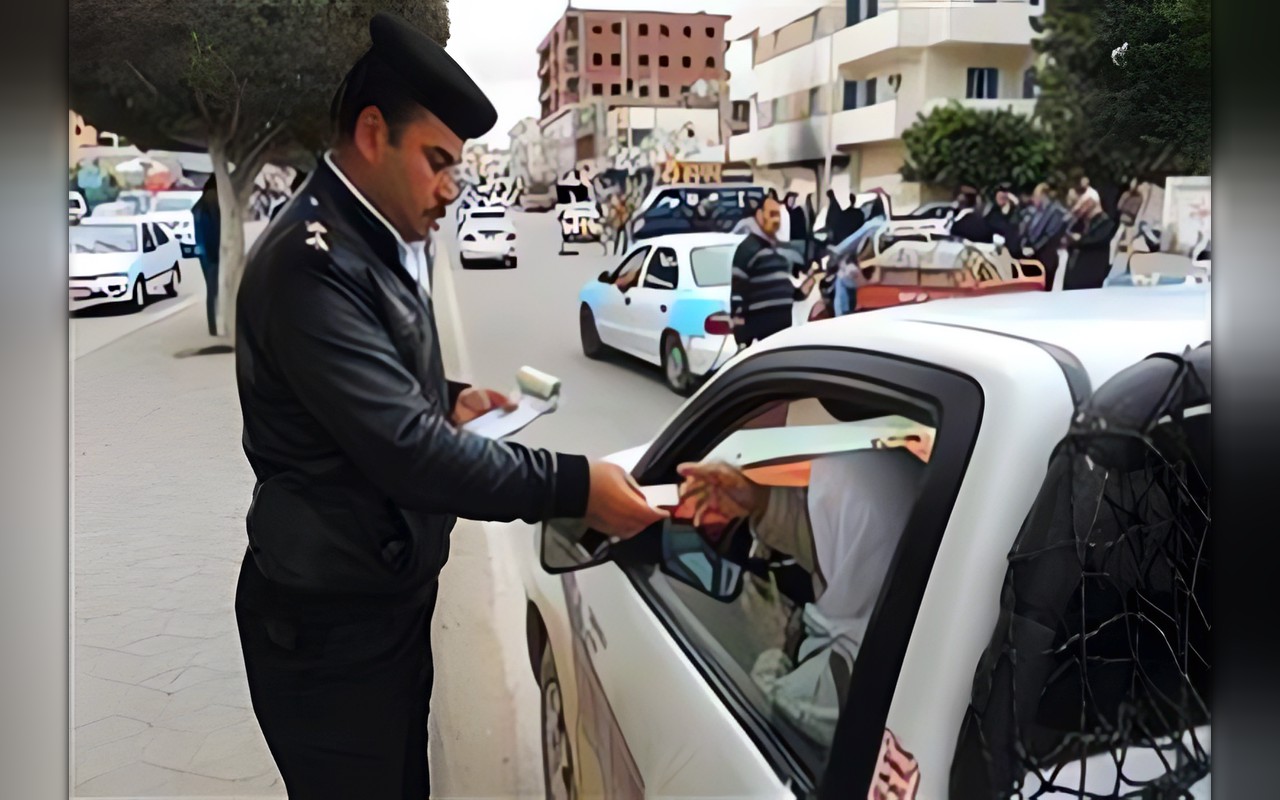 احذر.. الحبس سنة عقوبة السير بالسيارة عكس الاتجاه بقانون المرور