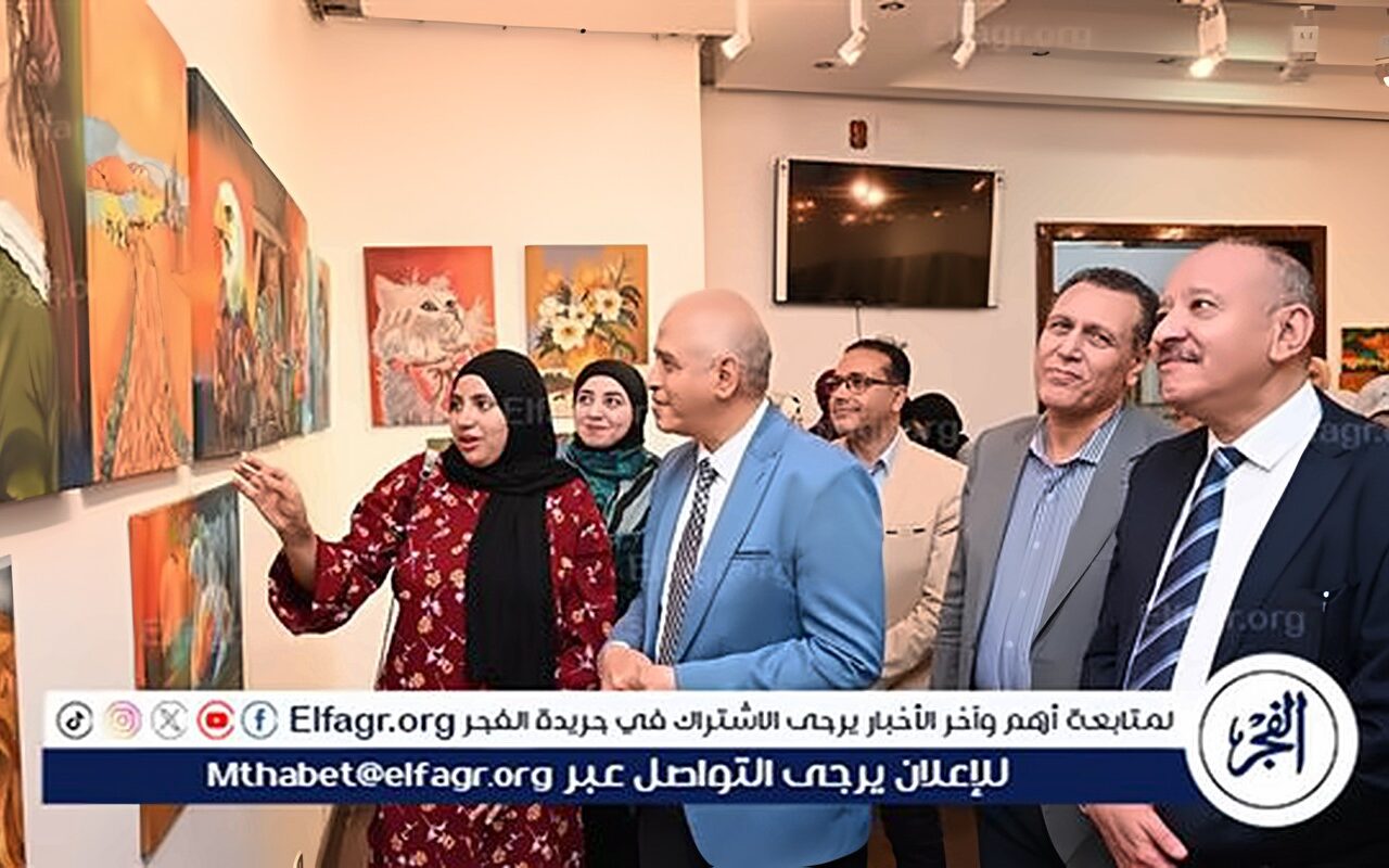 افتتاح المعرض الطلابي “بصمة لون” بكلية التربية النوعية بجامعة الفيوم