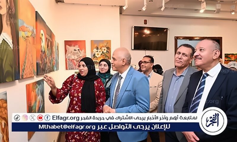 افتتاح المعرض الطلابي “بصمة لون” بكلية التربية النوعية بجامعة الفيوم