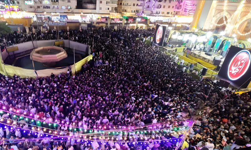 بحضور الآلاف، محمود التهامي يحيي حفل الليلة الختامية لمولد السيد البدوي بطنطا (فيديو)