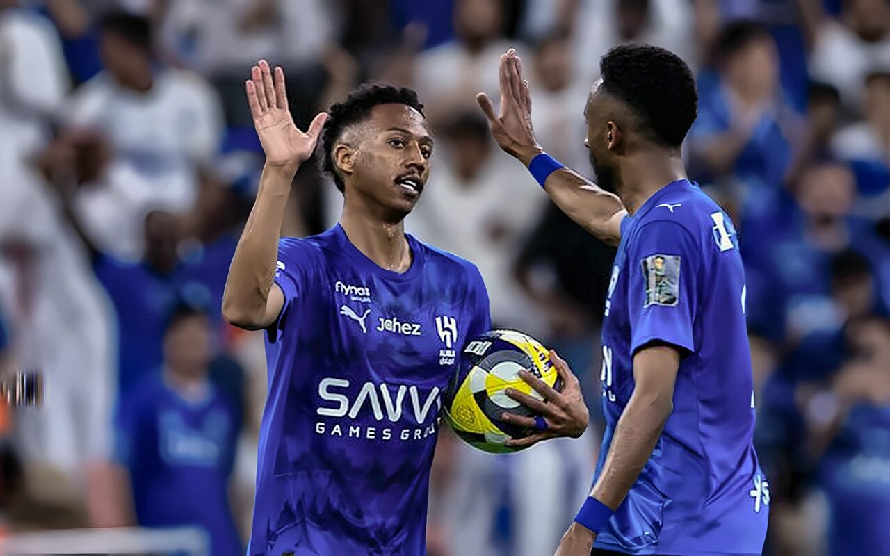 الدوري السعودي، الهلال يتقدم على الاتحاد 2-1 في الشوط الأول