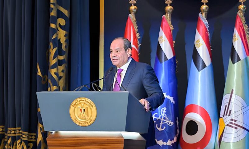 رسائل وتحذيرات السيسي للمصريين في الندوة الثقافية الـ 44 للقوات المسلحة