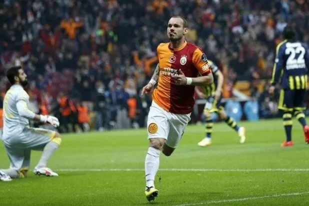 شنايدر: خبرة تشافي لا ترتقي لتدريب المنتخب الهولندي