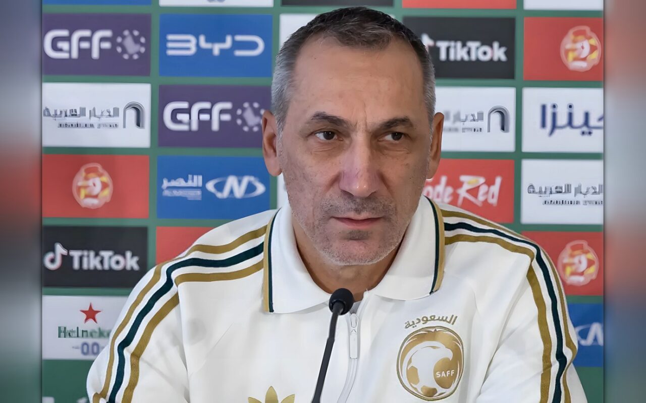 دونيس: نريد «أخضر» يلعب بلا ضغوط… وملعباً ممتلئاً بجماهيرنا