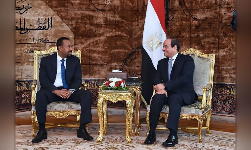 تصعيد إثيوبي – مصري متبادل يُعقّد حلول أزمتي «السد» و«المنفذ البحري»
