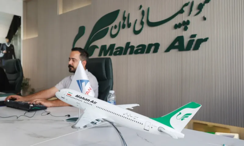 العراق: السماح بتسيير 40 رحلة إيرانية يومياً من وإلى مطار النجف