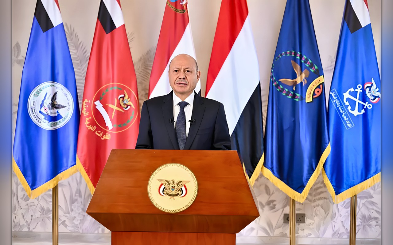 العليمي يعلن بدء المعركة العسكرية الشاملة ضد الحوثيين