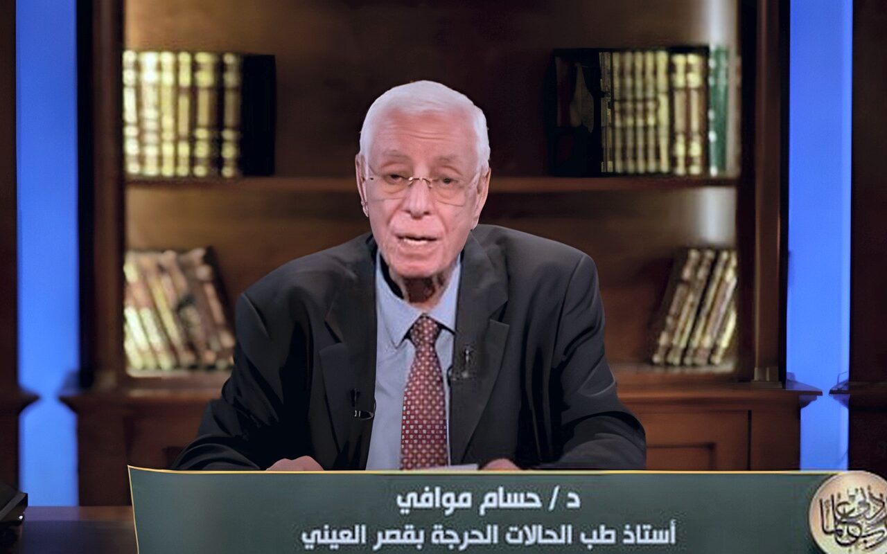 «حسام موافي» يحذر من تأثير التدخين على الشرايين.. تفاصيل