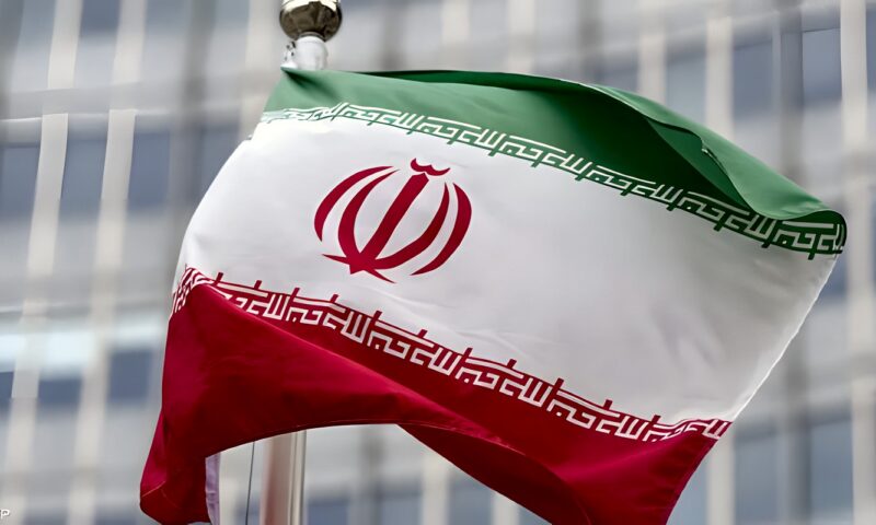 رويترز: إيران تستعد لرد أوسع وأكثر قوة على أي هجوم أمريكي