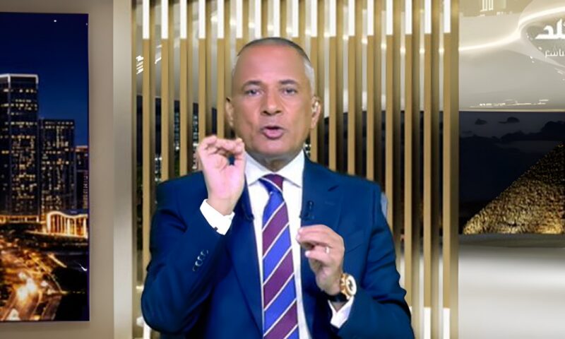 أحمد موسى: مصر وقعت اتفاقية دفاع مشترك مع إريتريا.. وتدعم السودان دولة واحدة دون تقسيم