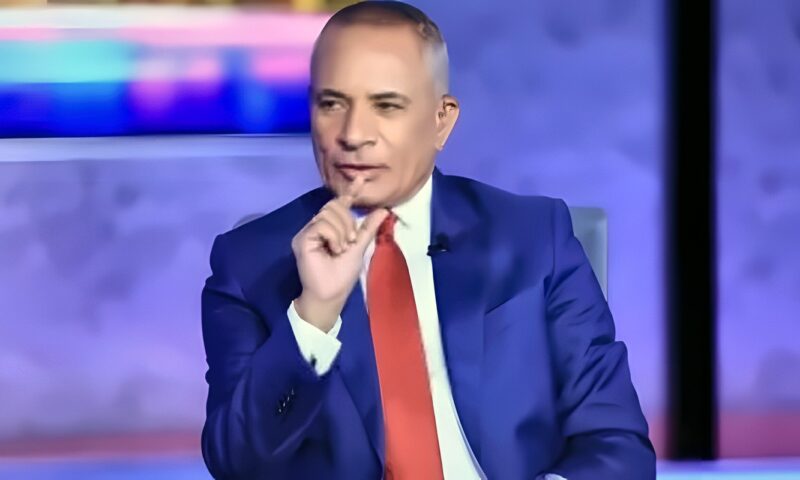 أحمد موسى: وزير الصحة شاطر وبيعترف إنه عنده تقصير لكن في إنجازات غير مسبوقة