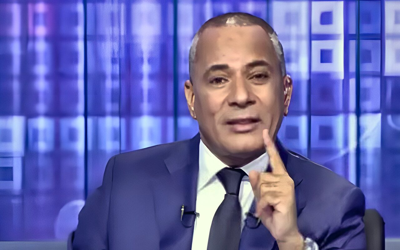 أحمد موسى للإسرائيلي: لو عايز تتكلم عن مصر تضرب تعظيم سلام وتتعلم منها لإنها علمت عليك ورجعتك بالكستور