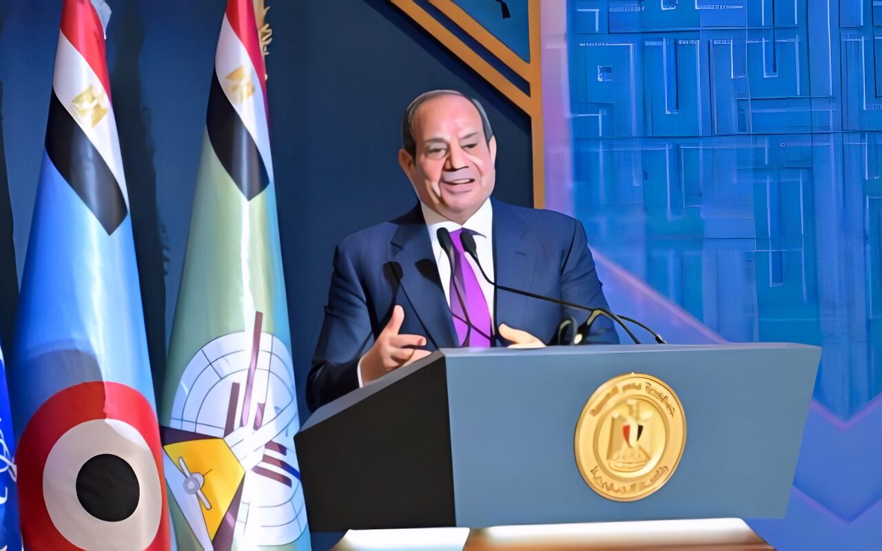 الرئيس السيسي: المياه الجوفية وراء إزالة بعض المقابر.. وإنشاء 70 ألف مقبرة جديدة على 3 مراحل