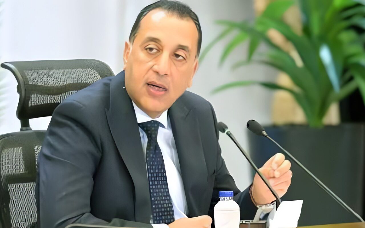 مدبولي: الدولة سوف تحصل على ضرائب بقيمة 2.4 تريليون جنيه