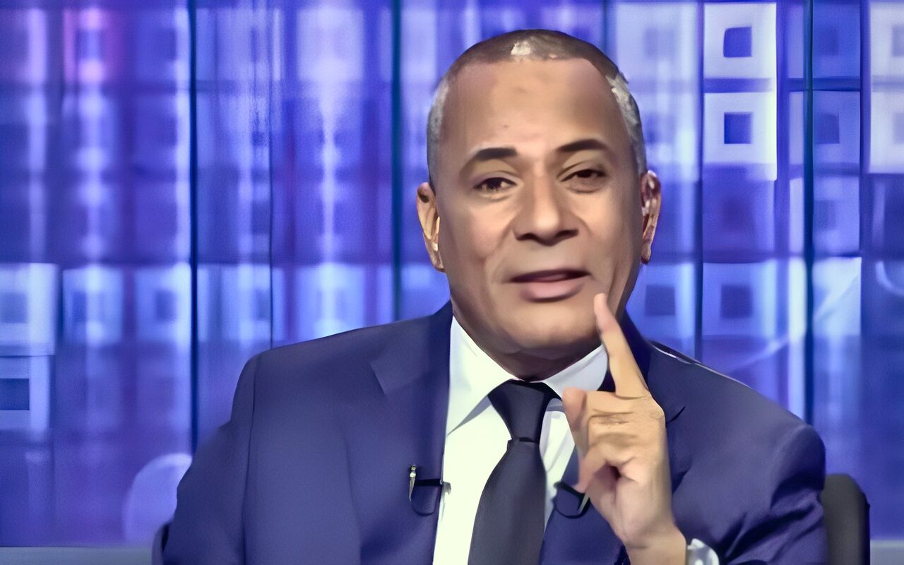 «إسرائيل عدو وهتفضل عدو»| أحمد موسى عن دهس مغنية كولومبية لعلم الاحتلال: المرة الجاية ولَّعي فيه