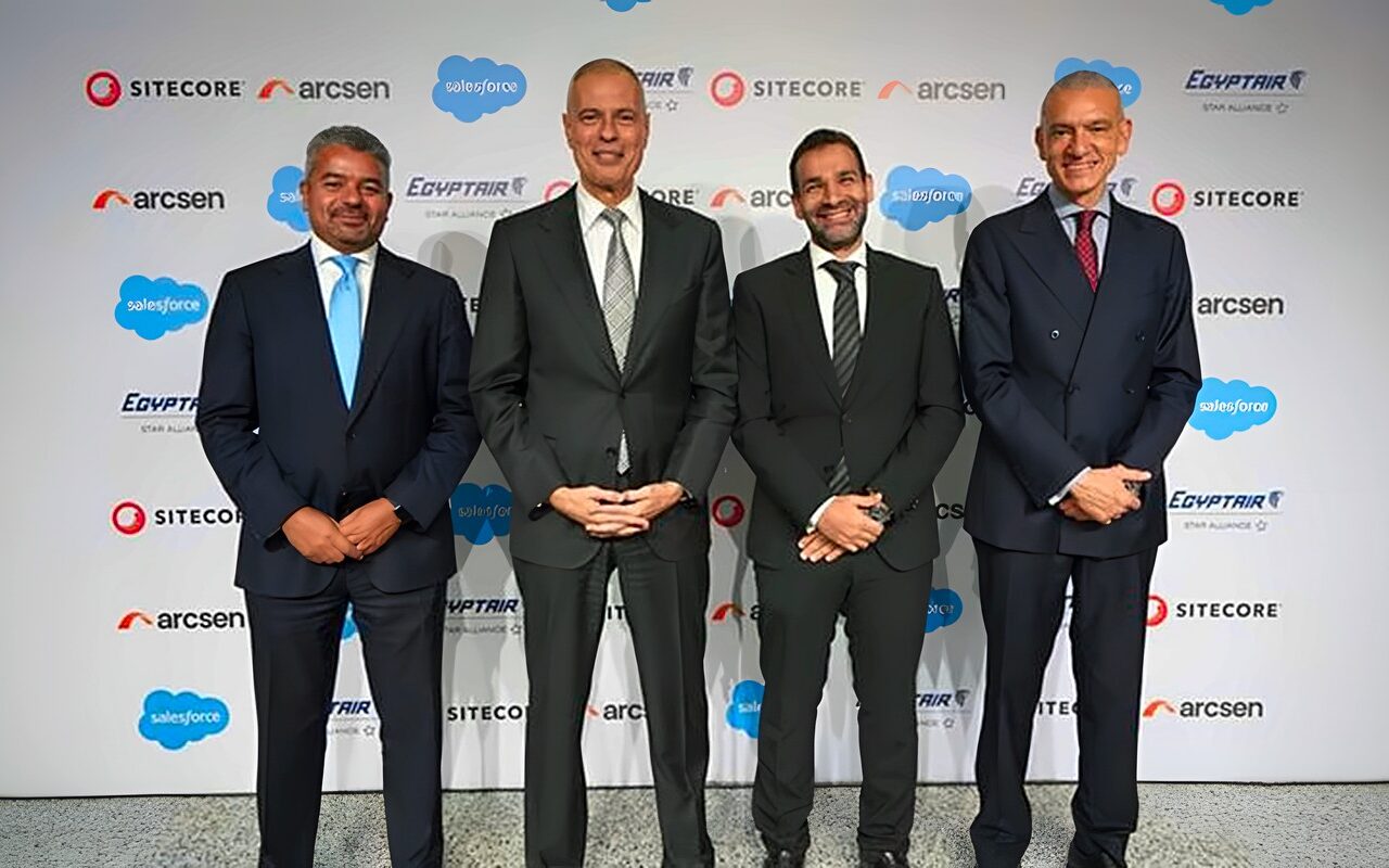 مصر للطيران تطلق مشروعًا متكاملًا للتحول الرقمي بالتعاون مع Arcsen وSalesforce وSITECORE