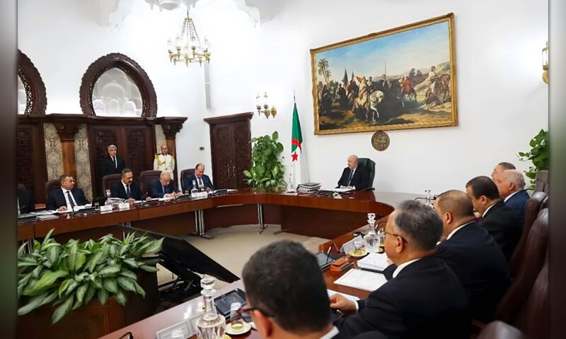 تبون يحدد توجهات 2027 برفع الأجور ومواجهة الغلاء