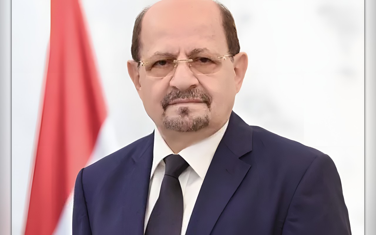 رئيس الوزراء اليمني يُشدِّد على تطبيع الأوضاع بالمناطق المستعادة